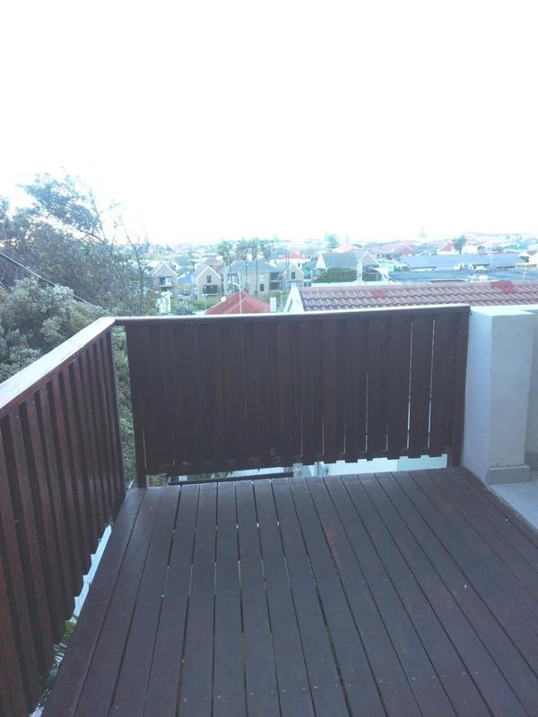 To Let 3 Bedroom Property for Rent in Muizenberg Western Cape